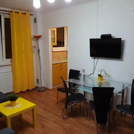 Διαμέρισμα Yellow.apart